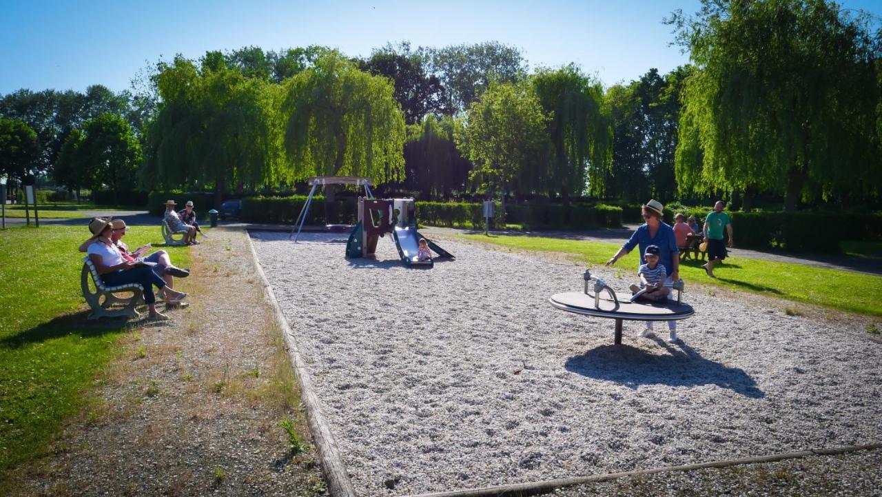 Hotel Camping Des Loisirs Évron Zewnętrze zdjęcie